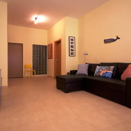 Plaza - Албуфейра